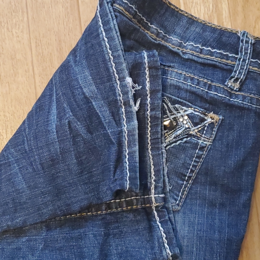 Jeans - Picture 2 of 2